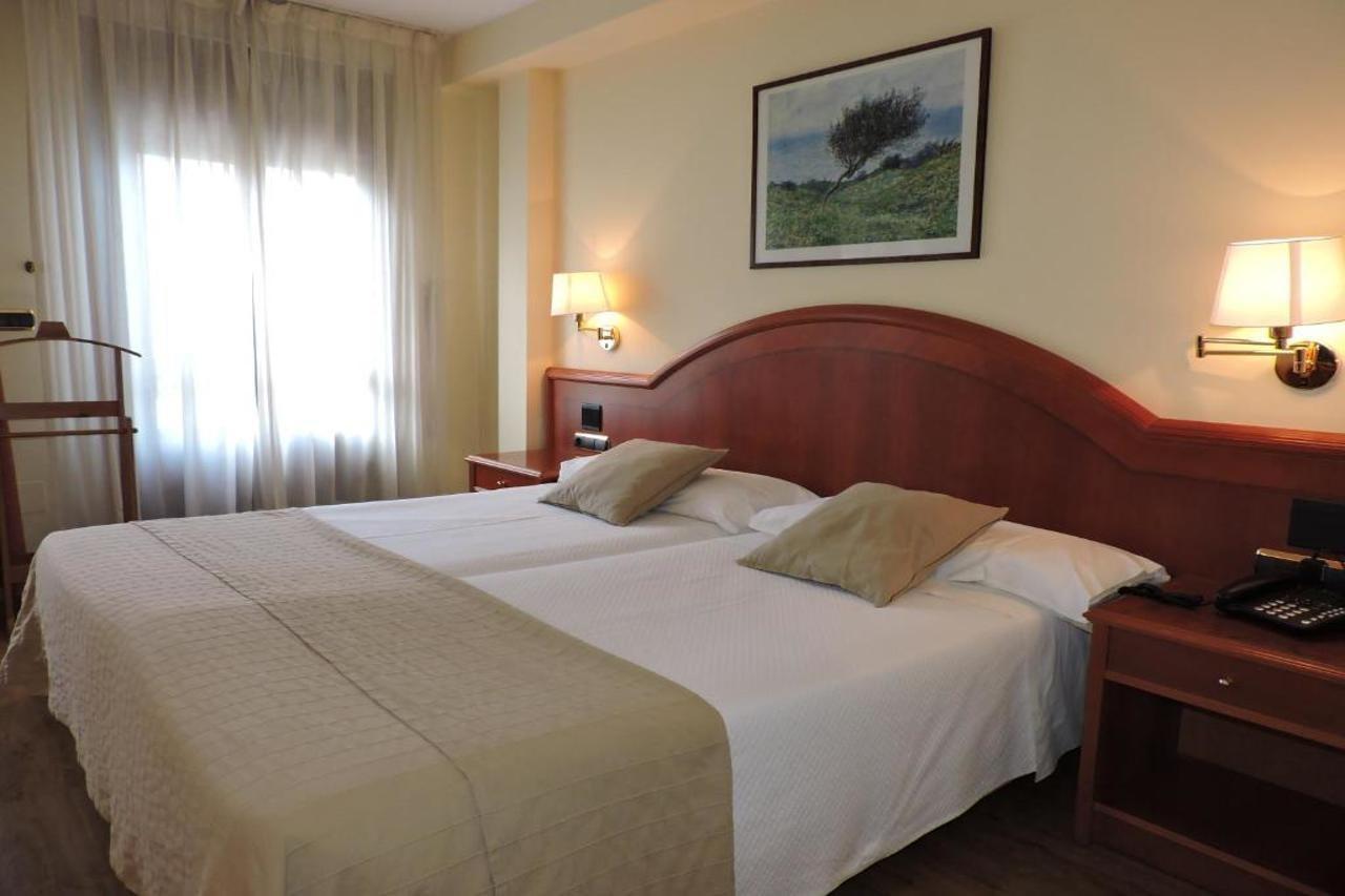 Hotel El Nogal バリャドリド エクステリア 写真
