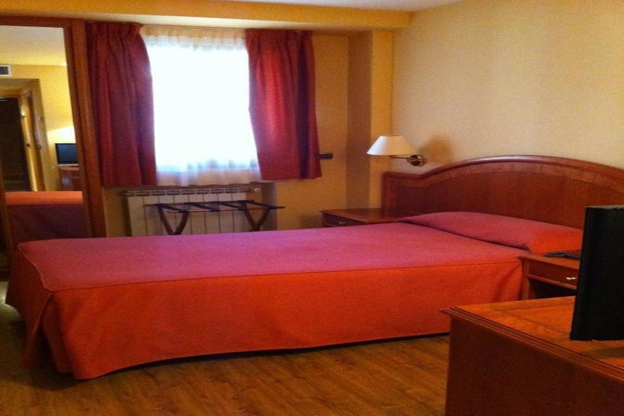 Hotel El Nogal バリャドリド エクステリア 写真