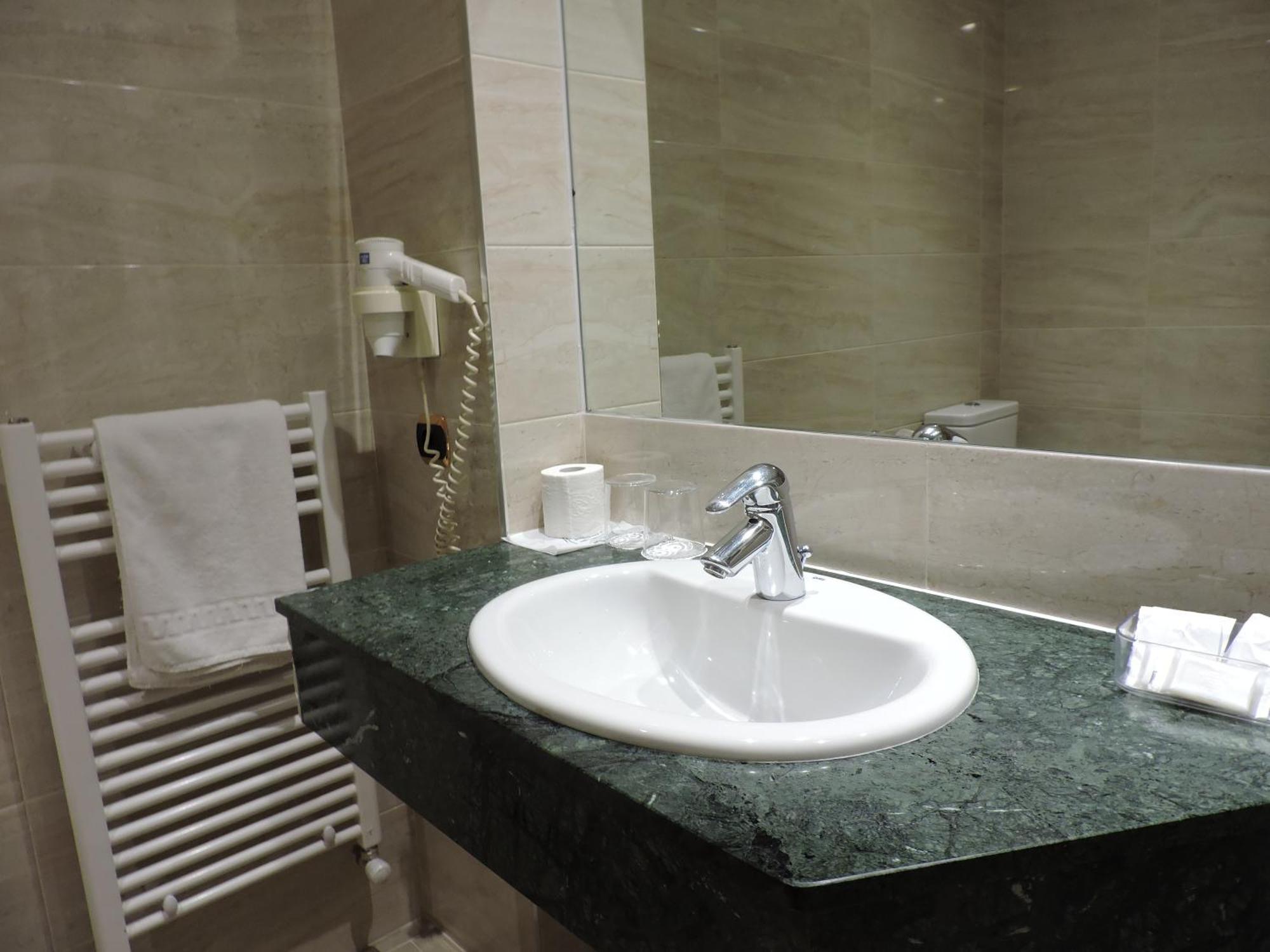 Hotel El Nogal バリャドリド エクステリア 写真