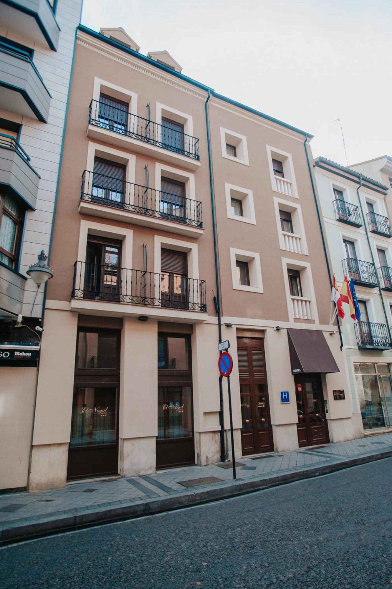 Hotel El Nogal バリャドリド エクステリア 写真