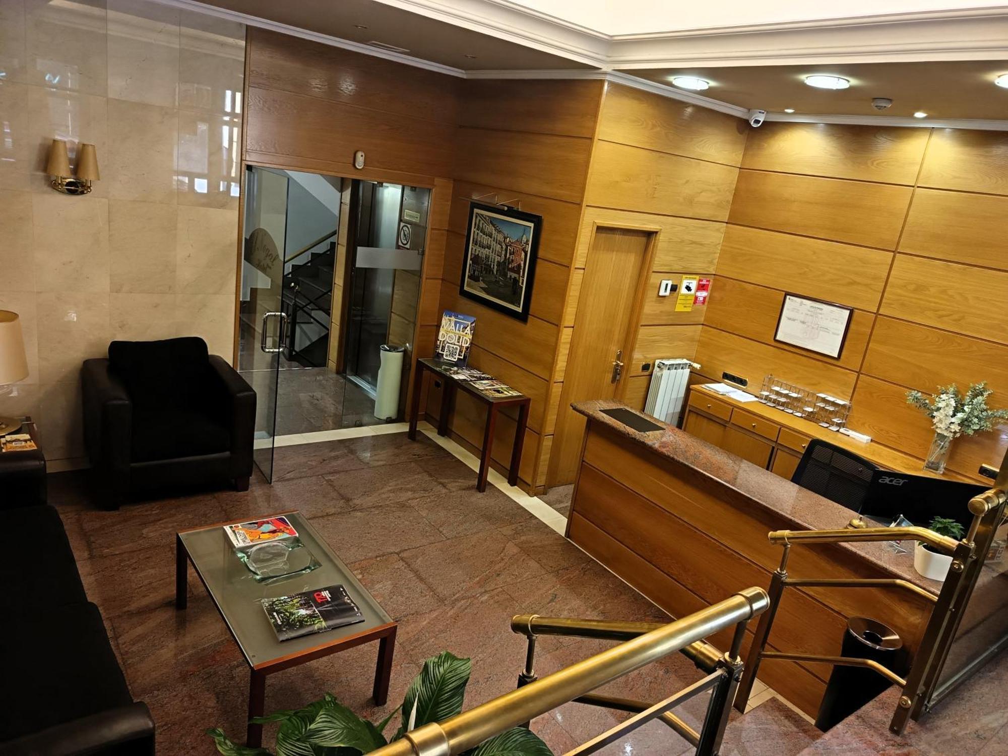 Hotel El Nogal バリャドリド エクステリア 写真