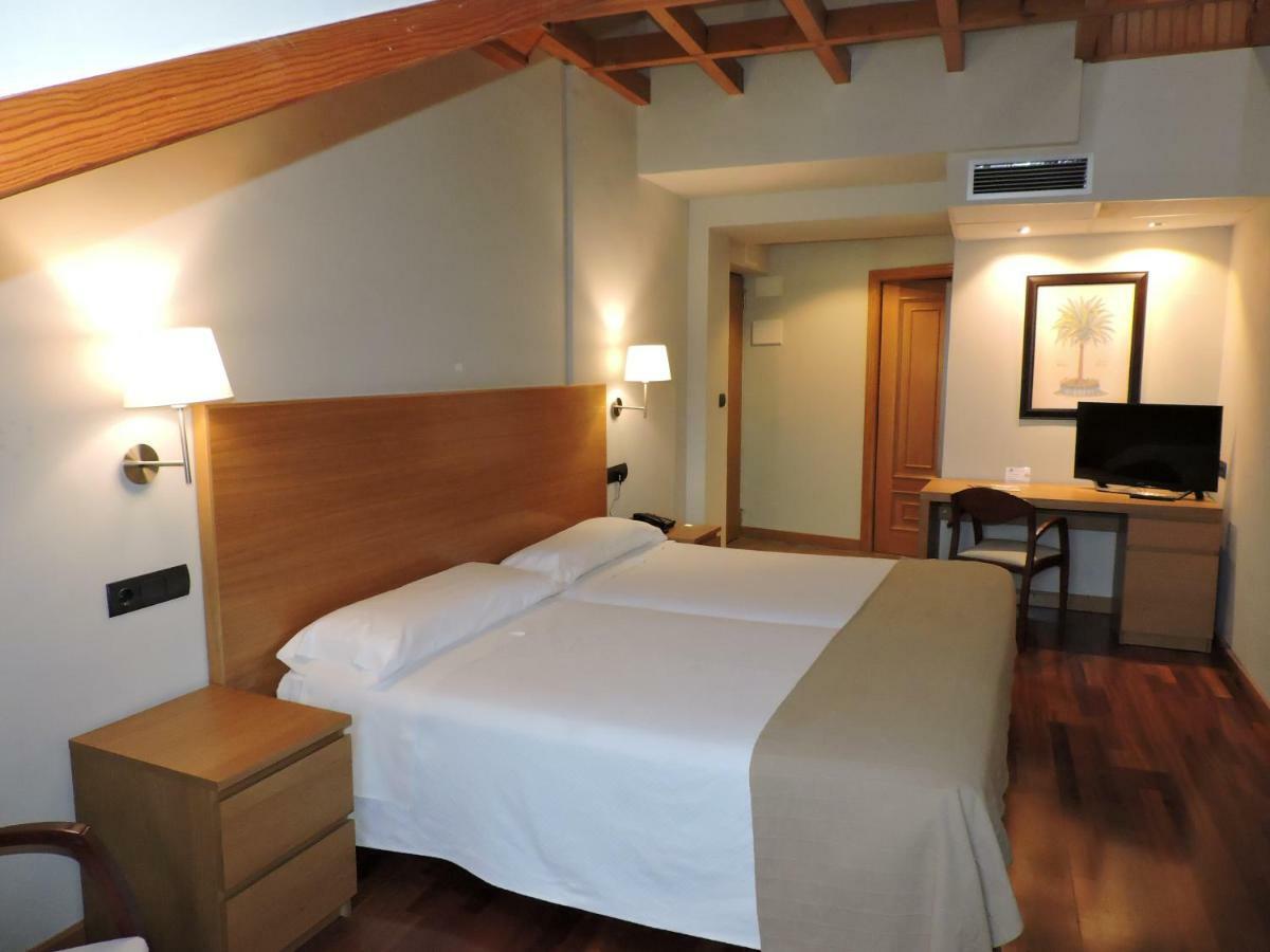 Hotel El Nogal バリャドリド エクステリア 写真